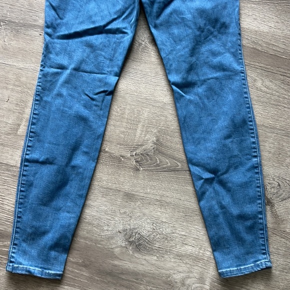 Torrid super soft really blue Jeggings. - Picture 6 of 9